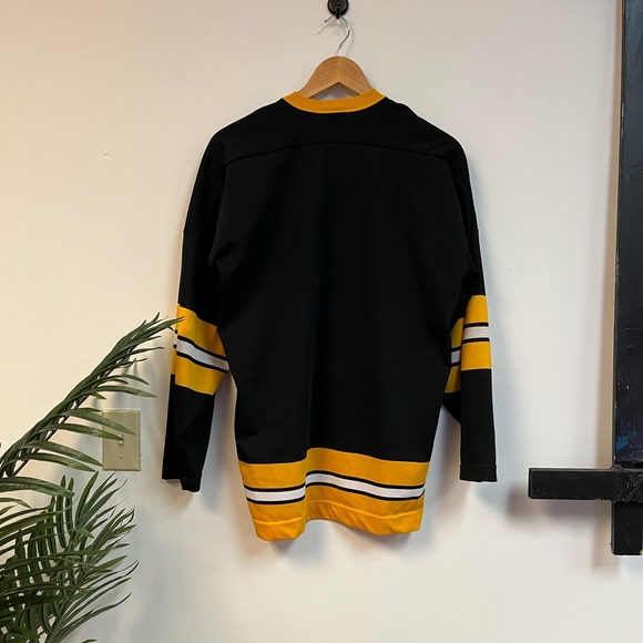 1970’s Boston Bruins Jersey - Picture 2 of 4